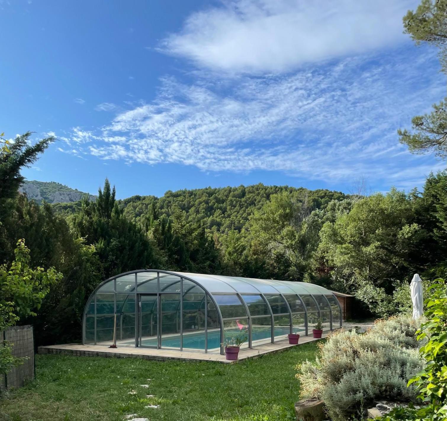 Vila Domaine De Cassan Lafare Exteriér fotografie
