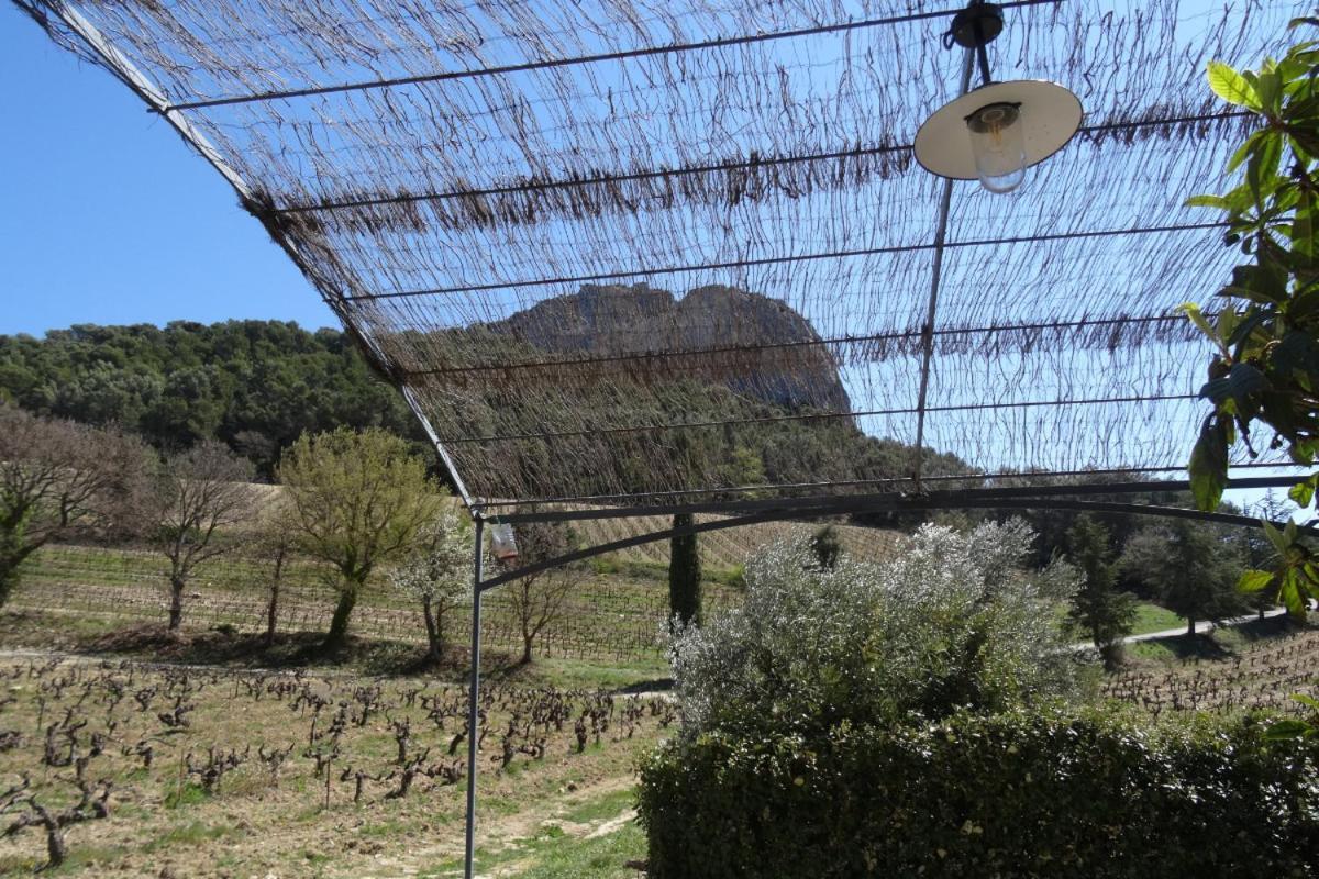 Vila Domaine De Cassan Lafare Exteriér fotografie